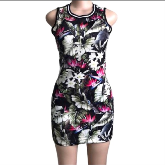 TOPSHOP FLORAL DRESS - Picture 3 of 10